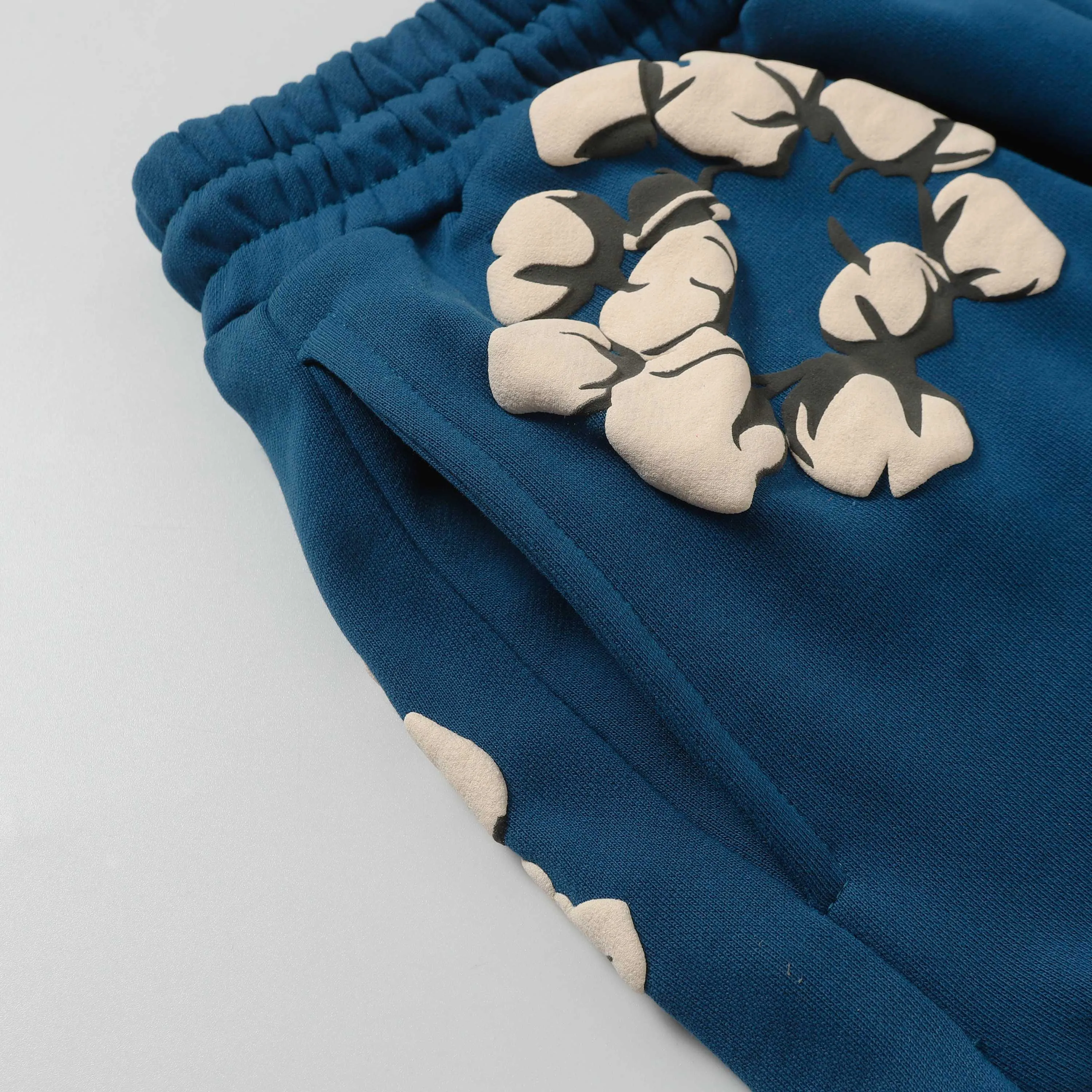 8201# 8 color set DENIM TEARS Kapok European and American trendy brand high quality foam flocking printed shorts Color Black Yellow Green Yellow Gray Royal Blue Pink Peacock Blue Size S-XL